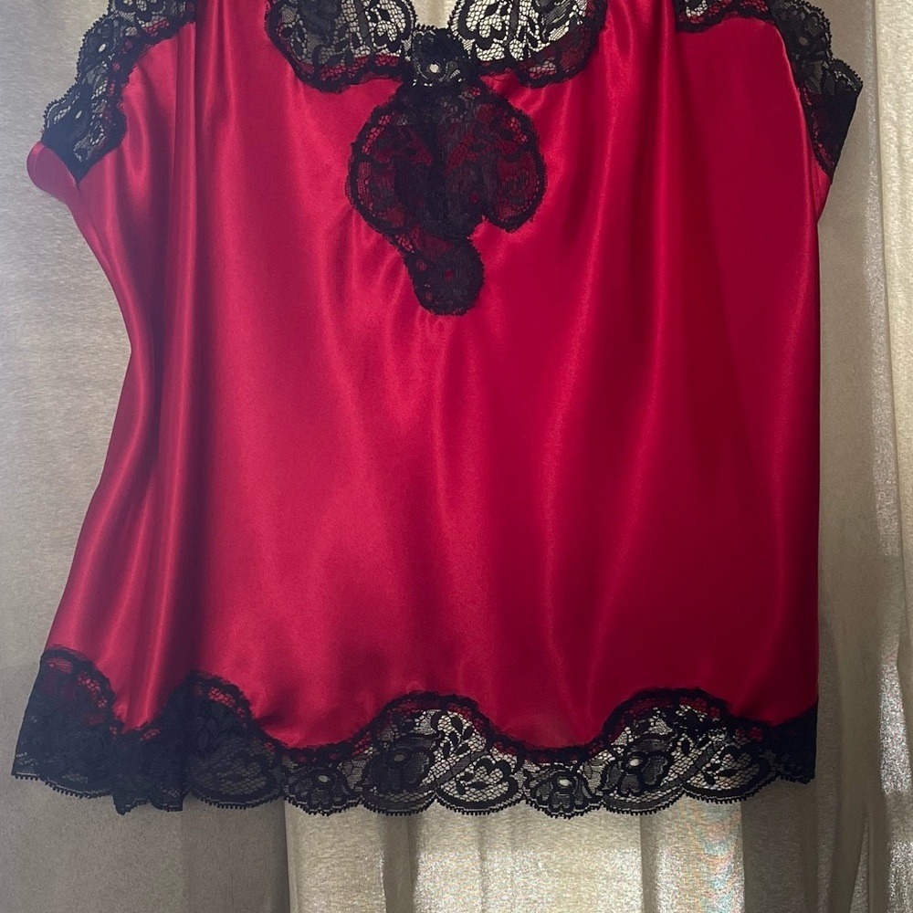 Victoria Secret Elegant Red Satin Lace Trim Sleepwear Set size large - Picture 4 of 9